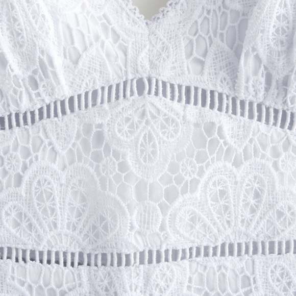 Abercrombie & Fitch - White Lace Mini Dress - Picture 2 of 3